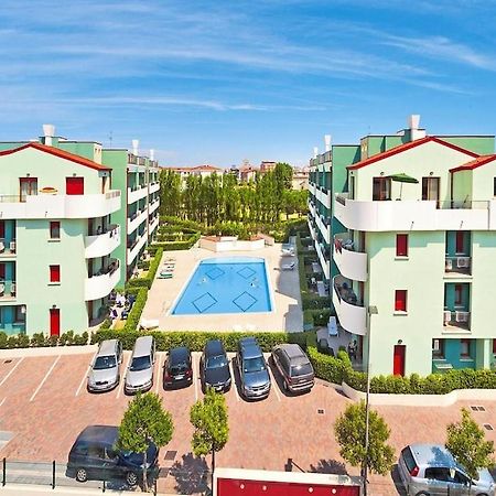 Apartment In Caorle With Heating Kültér fotó