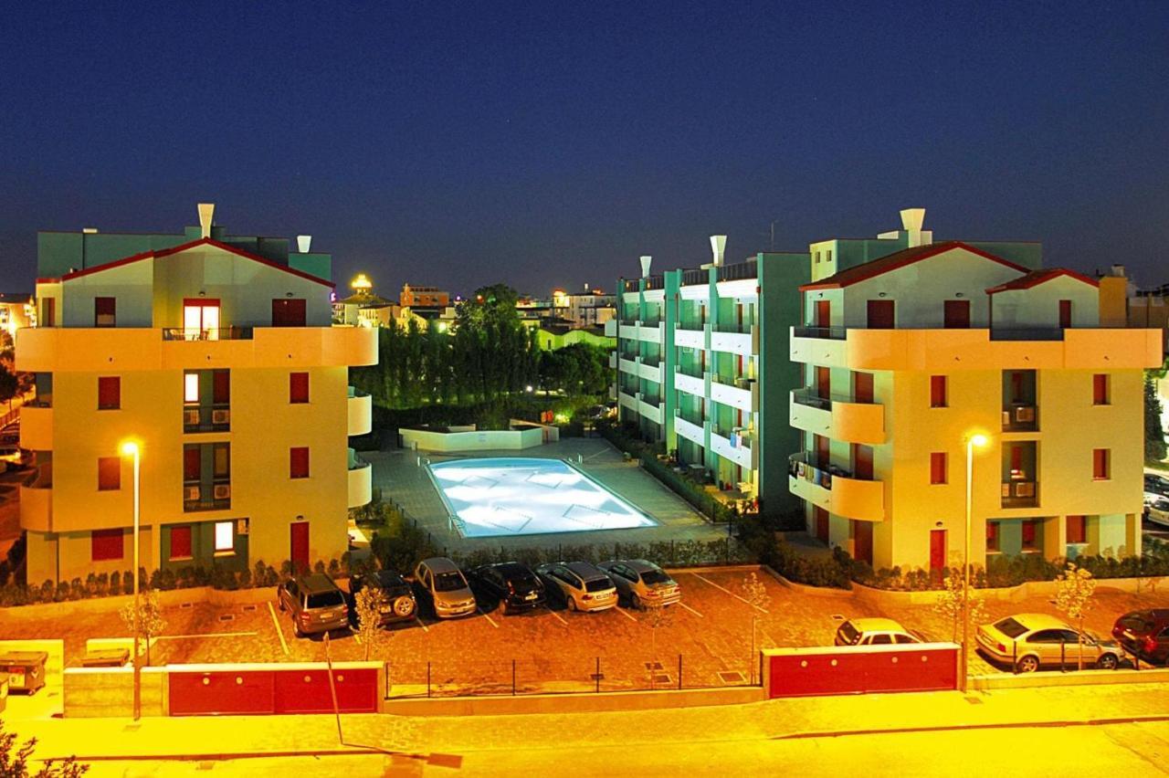 Apartment In Caorle With Heating Kültér fotó