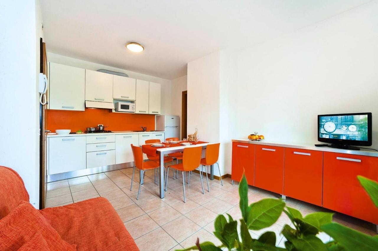 Apartment In Caorle With Heating Kültér fotó