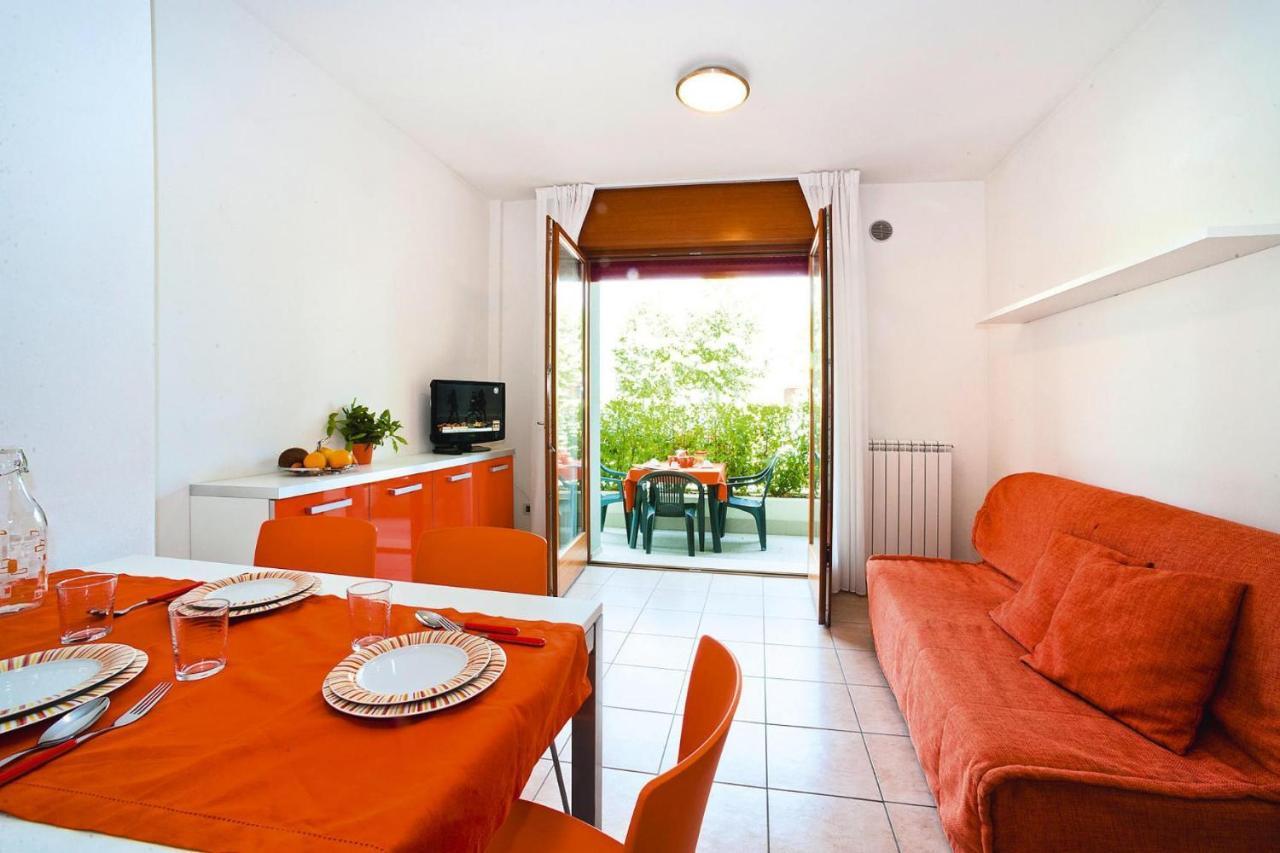 Apartment In Caorle With Heating Kültér fotó